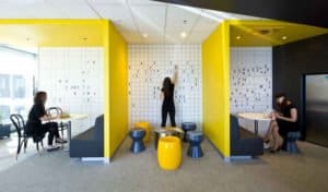 Read more about the article 4 Cutting Edge Office Remodel Ideas