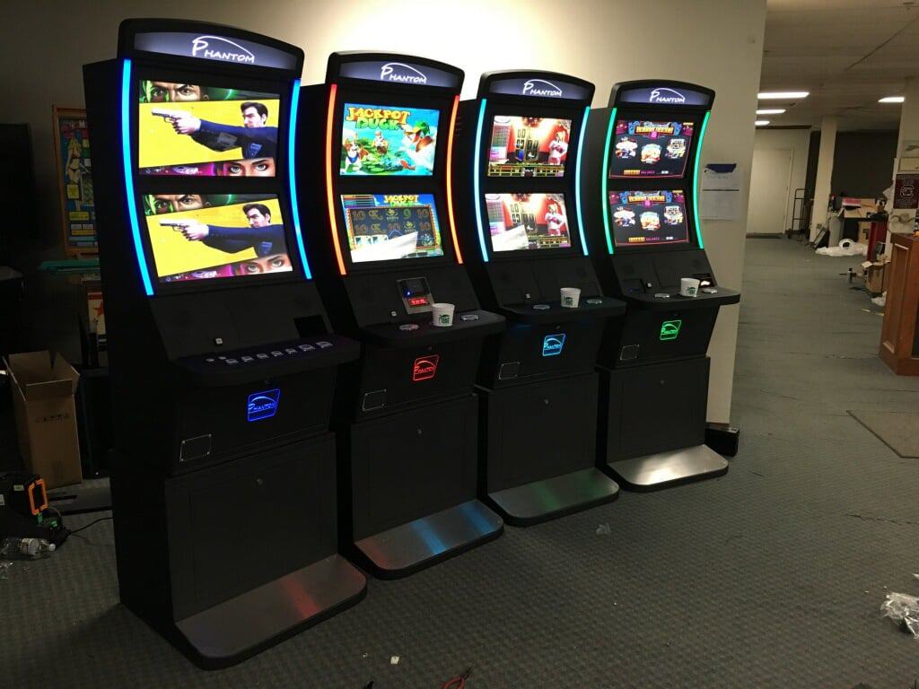 You are currently viewing Spice up your games with vertical and dual screen metal cabinets