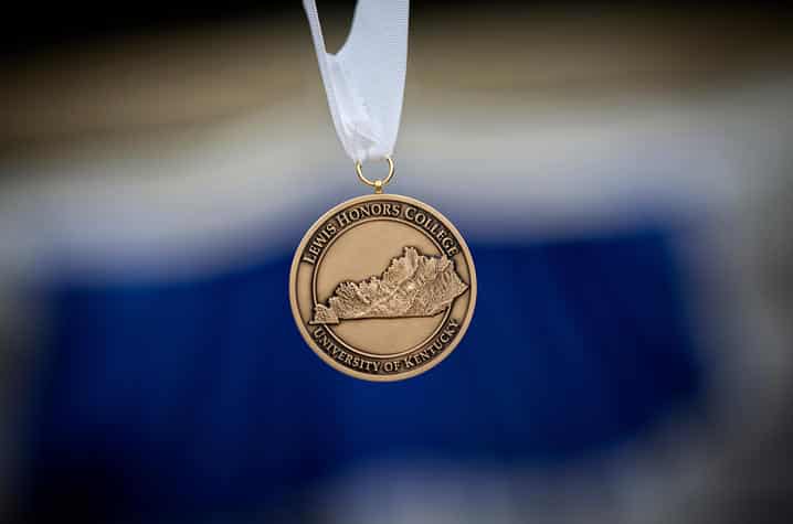 You are currently viewing Our opportunity: Working with a new college on its first graduation medal
