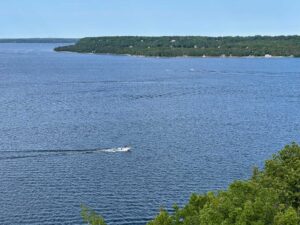 Ephraim Shores Peninsula State Park hotels