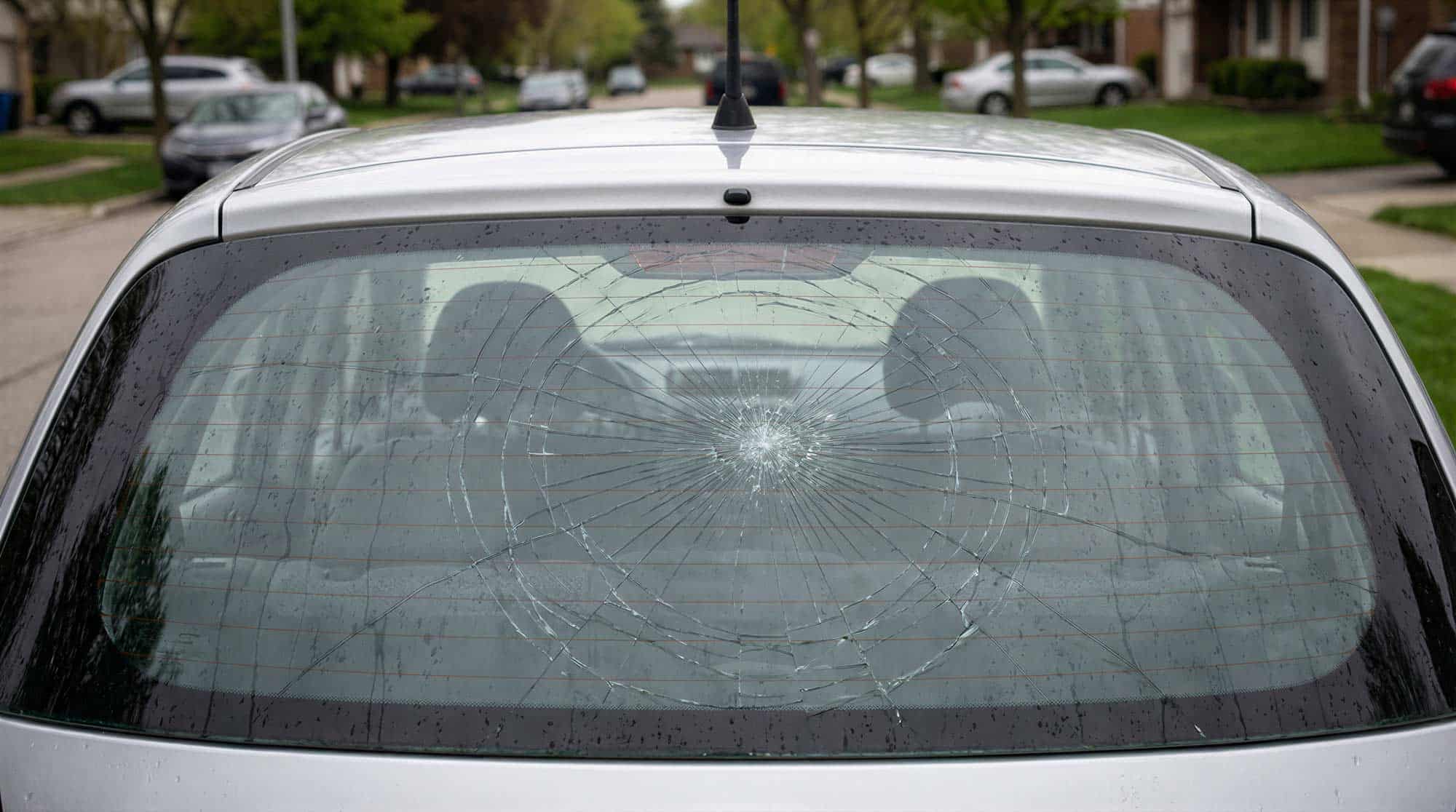 You are currently viewing Rear glass window replacement shouldn’t be postponed